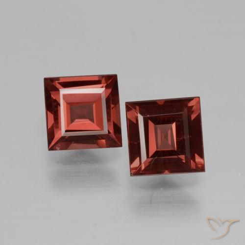 1.48 ct Square Cut Rhodolite Garnet, 5 x 5 mm From Mozambique, Photo A