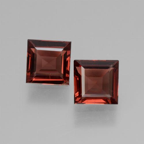 Deep Red Rhodolite Garnet Gem - 0.7ct Square Facet (ID: 431163)