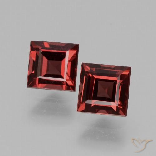 1.68 ct Square Cut Rhodolite Garnet, 5.1 x 5.1 mm From Mozambique, Photo A