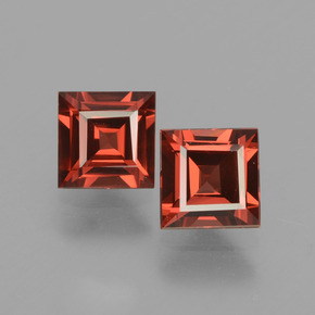 Scarlet Red Rhodolite Garnet Gem - 0.8ct Square Facet (ID: 431187)