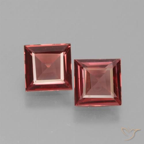 1.31 ct Square Cut Rhodolite Garnet, 5.1 x 5.1 mm From Mozambique, Photo A