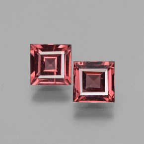 Pinkish Red Rhodolite Garnet Gem - 0.7ct Square Facet (ID: 431293)