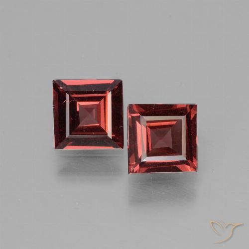 1.33 ct Square Cut Rhodolite Garnet, 5 x 5 mm From Mozambique, Photo A