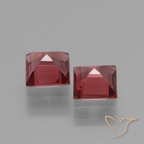 Rhodolite Garnet Gemstones in 5 x 5 mm (calibrated) Size for Sale, Rhodolite Garnet Stones in Scarlet Red Color