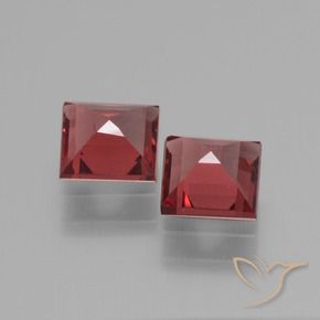 Rhodolite Garnet Gemstones in 5 x 5 mm (calibrated) Size for Sale, Rhodolite Garnet Stones in Scarlet Red Color