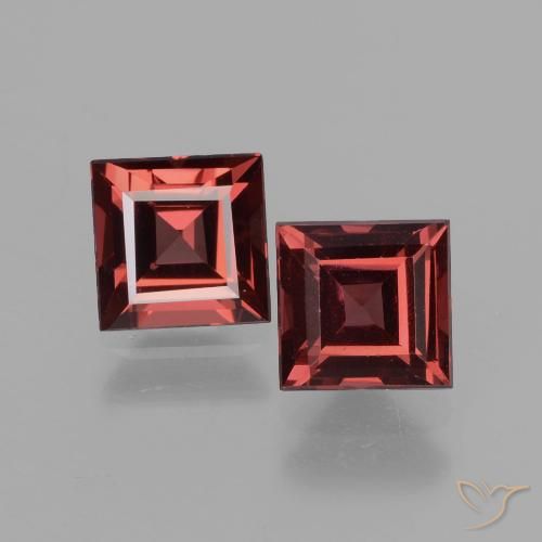 1.7 ct Square Cut Rhodolite Garnet, 5 x 5 mm From Mozambique, Photo A