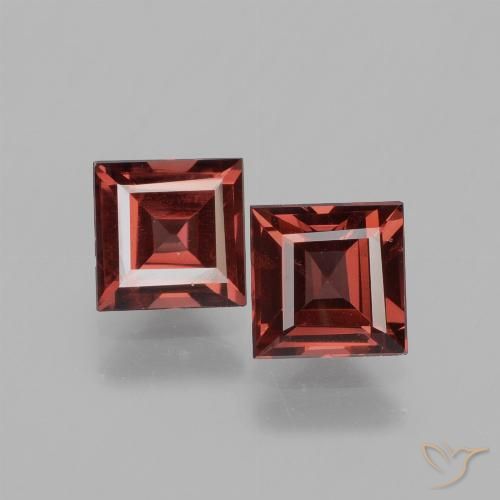 1.52 ct Square Cut Rhodolite Garnet, 5 x 5 mm From Mozambique, Photo A
