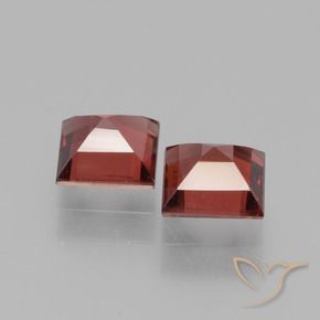 Rhodolite Garnet Gemstones in 5 x 5 mm (calibrated) Size for Sale, Rhodolite Garnet Stones in Deep Scarlet Red Color