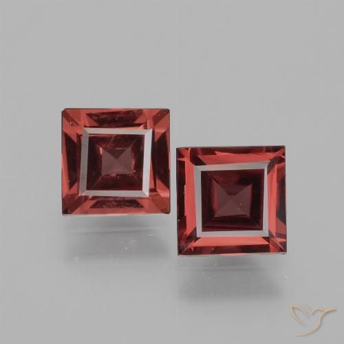 Granato rodolite a taglio quadrato da 1,47 ct, 5,1 x 5,1 mm dal Mozambico, Photo A