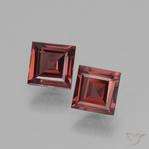1.45 ct Square Cut Rhodolite Garnet, 5 x 5 mm From Mozambique, Photo A