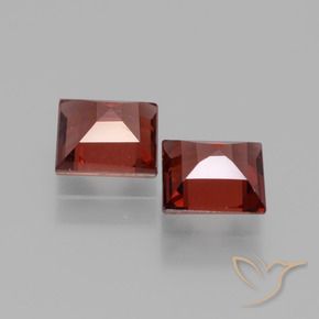 Rhodolite Garnet Gemstones in 5 x 5 mm (calibrated) Size for Sale, Rhodolite Garnet Stones in Scarlet Red Color