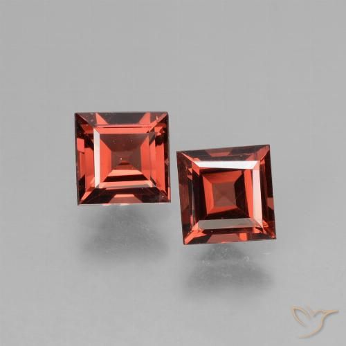 1.55 ct Square Cut Rhodolite Garnet, 5 x 5 mm From Mozambique, Photo A