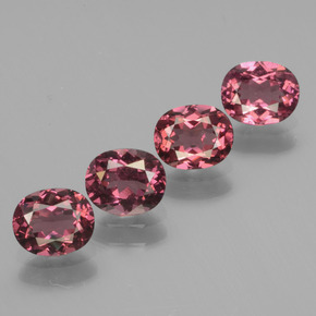 Púrpura rojizo Granate Rodolita Gema - 0.6ct Forma ovalada (ID: 440670)