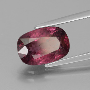 2.92 ct Pink Rhodolite Garnet Stone, Natural Rhodolite Garnet in Cushion-Cut Shape for Sale
