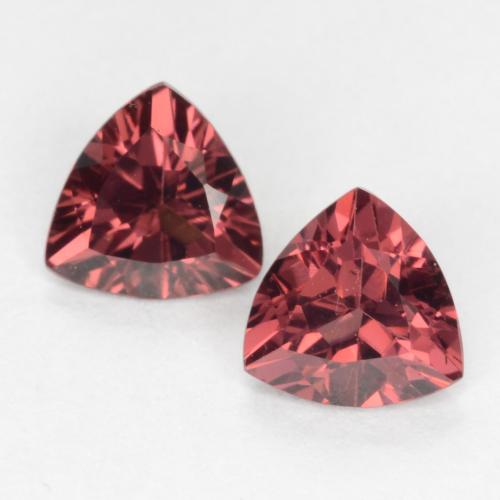 Deep Red Rhodolite Garnet Gem - 0.5ct Trillion Facet (ID: 550637)