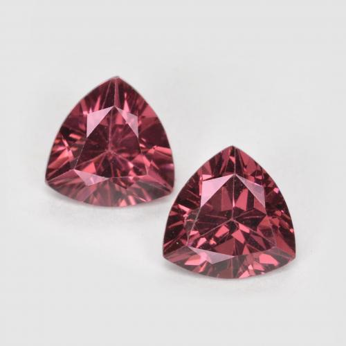 Magenta intenso Granate Rodolita Gema - 0.6ct Forma trillón (ID: 555421)