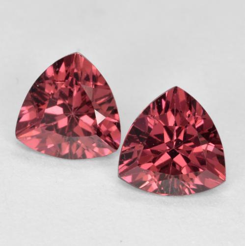 Rojo oscuro Granate Rodolita Gema - 0.5ct Forma trillón (ID: 562660)