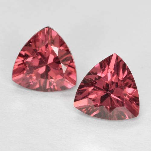 Deep Red Rhodolite Garnet Gem - 0.5ct Trillion Facet (ID: 570946)