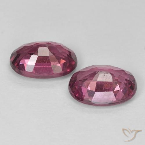 Rhodolite Garnet Gemstones in 7.2 x 5.2 mm Size for Sale, Rhodolite Garnet Stones in Deep Magenta Color