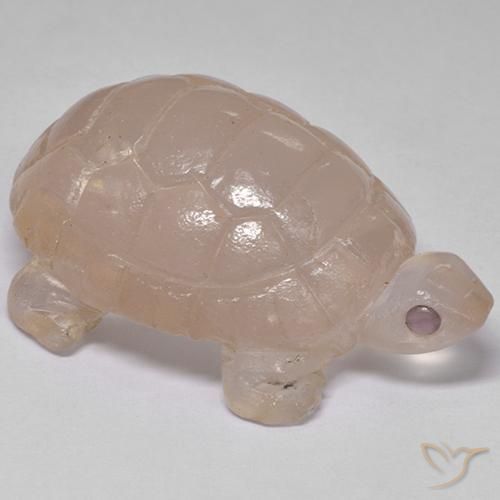Quartz Rose Rose carved turtle 35,7x21,4 mm d'Afrique du Sud, poids de 63,33 ct, pierre gemme naturelle Non traité de pureté Translucide, 1 pièce Quartz Rose, couleur : Rose moyen, dureté de Mohs de 7 convient aux bijoux de tous les jours, pierre de sagesse, Photo A