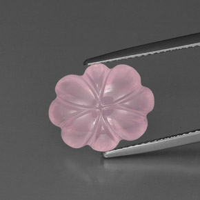 6.35 ct Pink Rose Quartz Gemstone, Rose Quartz Gem in Flower-Cut Shape for Sale.