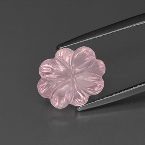 6.33 ct Pink Rose Quartz Gemstone, Rose Quartz Gem in Flower-Cut Shape for Sale.