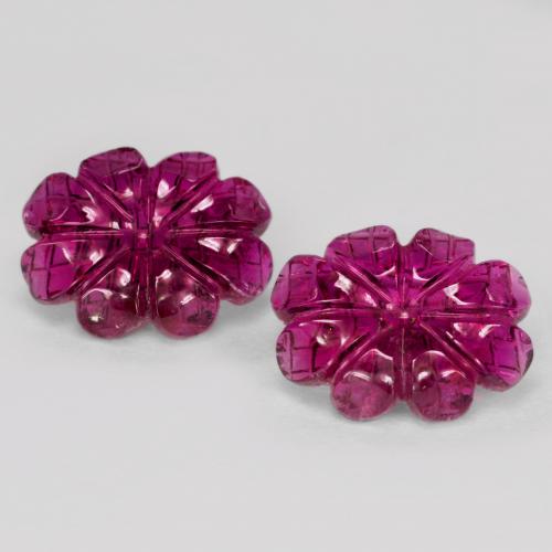 Coppia Tormalina rubellite Taglio a fiore abbinata 12,5x9,6 mm - Peso 6,38 ct totali / media. 3,19 ct ciascuno, pietra preziosa naturale non trattati, colore Rosso lampone in purezza Translucent, durezza Mohs 7 - 7,5 adatto per gioielli da indossare ogni giorno, Photo A