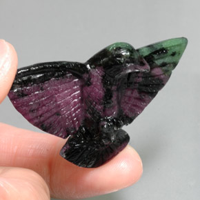 52.8ct Bird Carving Multicolor Ruby-Zoisite Gem for sale 52.8ct Bird Carving Multicolor Ruby-Zoisite Gem (ID: 335172)