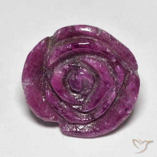 Rubis-zoisite sculpté de 15,77 ct, 16,2 x 15,5 mm de Tanzanie, Photo A