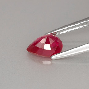 Ruby Gemstone in 7 x 5 mm (calibrated) Size for Sale, Ruby Stone in Pink Red Color