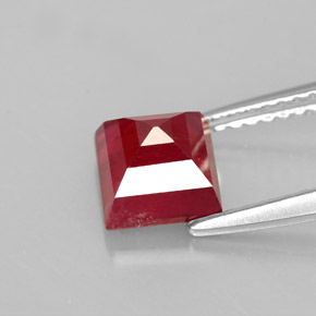 Ruby Gemstone in 6 x 6 mm (calibrated) Size for Sale, Ruby Stone in Red Color