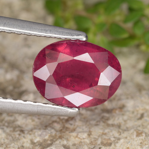 Rojo rosado Rubí Gema - 1.8ct Forma ovalada (ID: 465387)