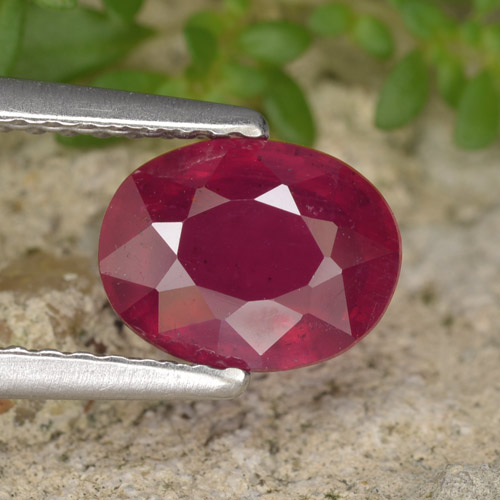 Deep Crimson Ruby Gem - 1.9ct Oval Facet (ID: 465726)