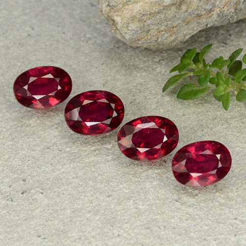 Medium Red Ruby Gem - 1.3ct Oval Facet (ID: 483156)