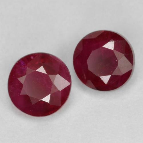 Medium Red Ruby Gem - 0.5ct Round Facet (ID: 494965)