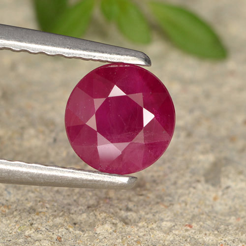 5.4mm Round Facet Red Ruby from Myanmar, Weight of 0.83ct, Natural heated gemstone in VS-SI Clarity, 1pc Ruby - the Color is Medium Red, Mohs Hardness of 9 suitable for daily wear jewelry, Symbolizes Passion and Energy, Photo A