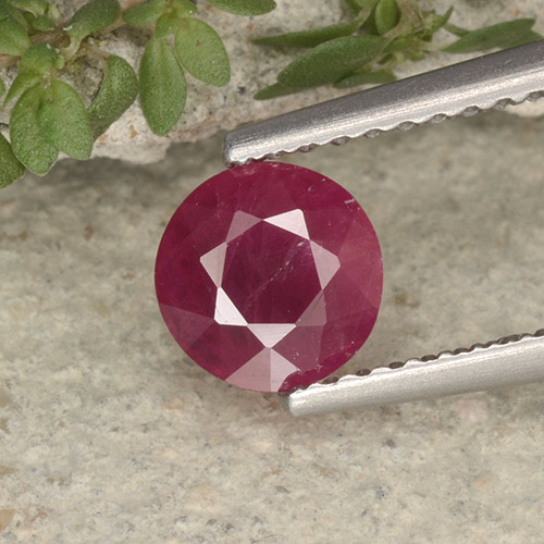 Medium Red Ruby Gem - 1.1ct Round Facet (ID: 495167)