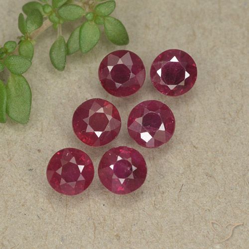 1.55 ct Round Cut Ruby, 3.5 mm From Myanmar, Photo A