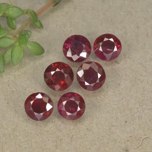 1.55 ct Round Cut Ruby, 3.6 mm From Myanmar, Photo A