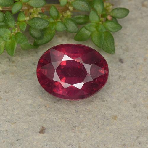 Wine Red Rubino Gem - 2.4ct Ovale sfaccettato (ID: 495601)