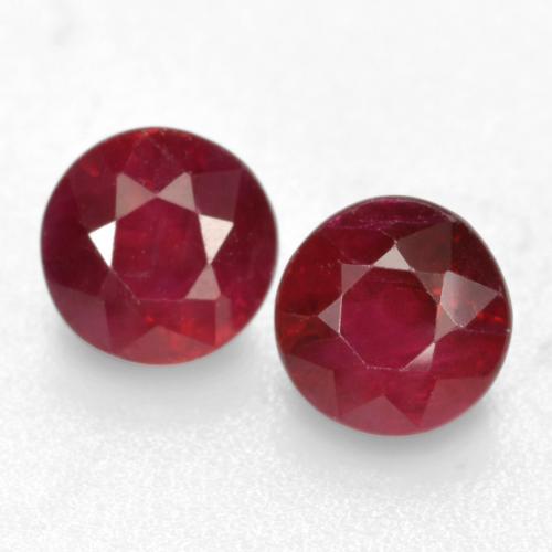 Medium Red Ruby Gem - 0.5ct Round Facet (ID: 496692)