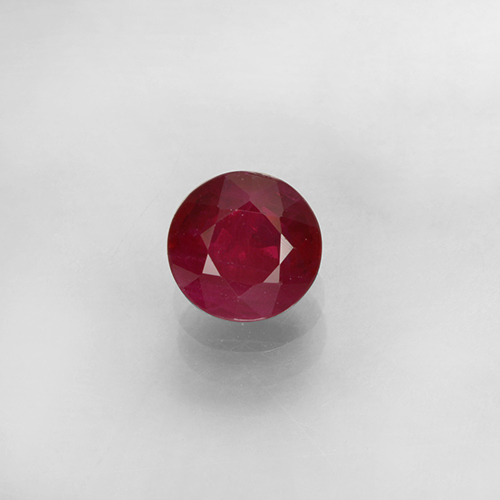 Deep Red Ruby Gem - 0.5ct Round Facet (ID: 496805)
