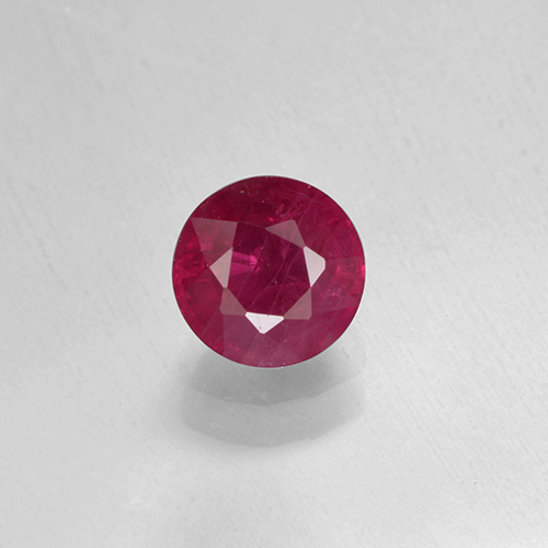 Jam Red Ruby Gem - 0.6ct Round Facet (ID: 499747)