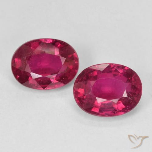 Paire Rubis Ovale 7,8 x 5,9mm assorties - Poids total 3,3 ct / moyenne 1,65 ct chacune, couleur Rouge léger et pureté Opaque , pierre gemme naturelle , dureté de Mohs 9 convient aux bijoux de tous les jours, pierre de sagesse, Pierre de naissance traditionnelle de décembre, Photo A