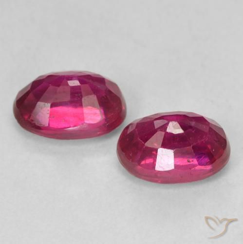 Ruby Gemstones in 7 x 5 mm (calibrated) Size for Sale, Ruby Stones in Purple-Red Color