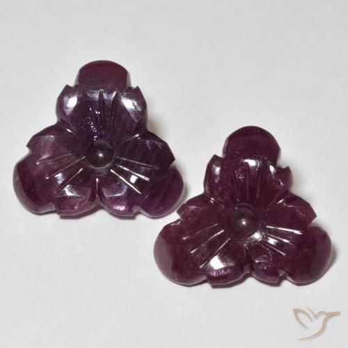 19.71 ct Carved Ruby, 18.5 x 16.3 mm From Madagascar, Photo A