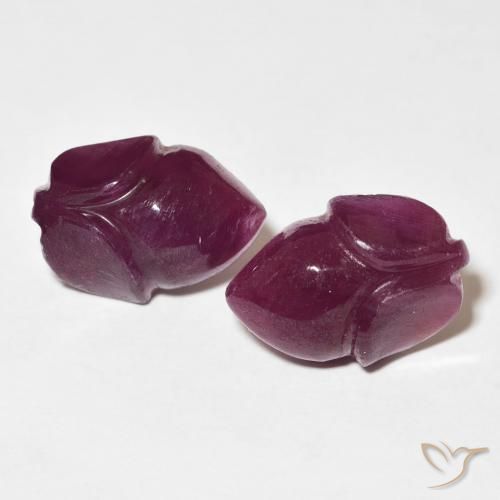 11.57 ct Carved Ruby, 14.3 x 10 mm From Madagascar, Photo A