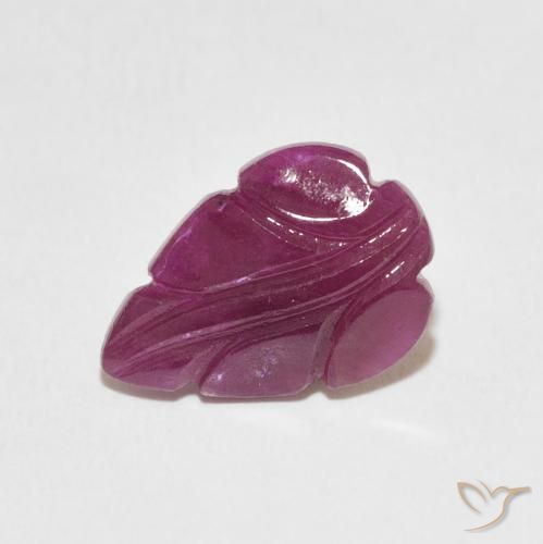 Rubino scolpito da 3,05 ct, 13,7 x 9,6 mm dal Madagascar, Photo A