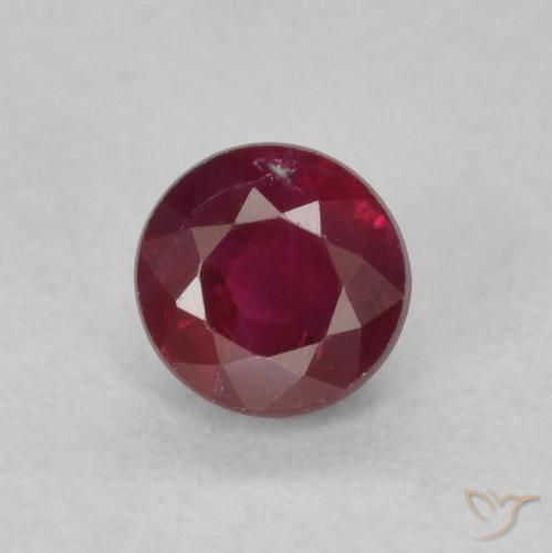 0.36ct Natural Deep Red Ruby, Round, SI