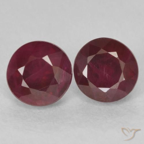 0.74 ctw Red Ruby Stones, Natural Ruby in Round Facet Shape for Sale